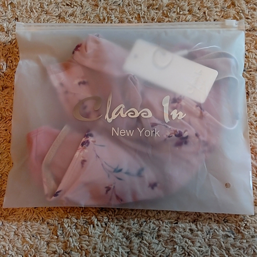 Pink 'Class In NYC' leotard